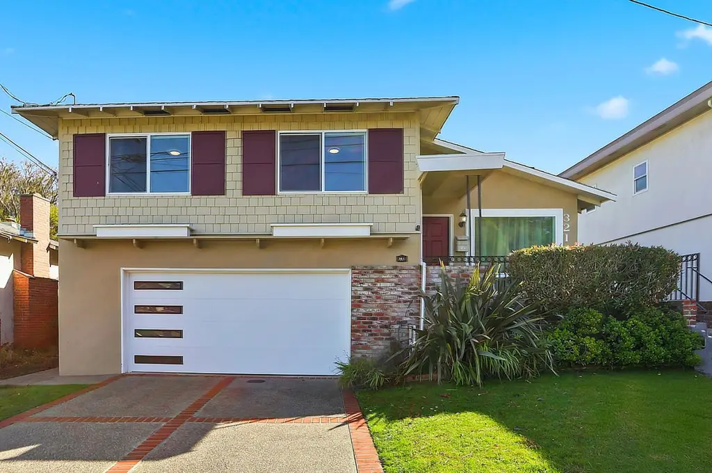 House in South San Francisco with garage door